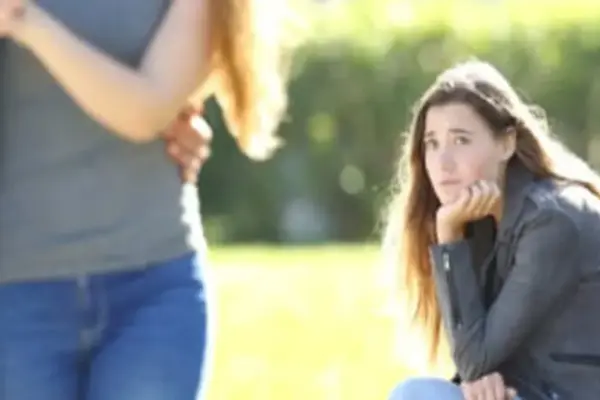 مقایسه همسر:زهری که آرام آرام ریشه زندگی مشترک را می‌خشکاند