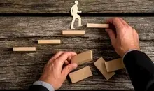 بخش خصوصی چگونه می‌تواند در نوسازی ایران نقش ایفا کند؟ | نوری در تاریکی