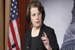 دو راهکارسناتور آمریکای برای کاهش تنش بین ایران وآمریکا