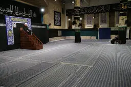  برگزاری مراسم عزاداری شب عاشورا در حضور رهبر انقلاب +عکس