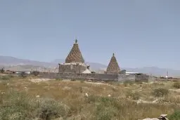 
مرمت دوگنبدان کوخرد در بستک آغاز شد
