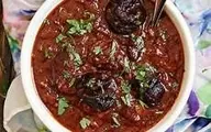 اگه از غذاهای تکراری خسته شدی، خورشت آلو بهترین راه حله! | طرز تهیه خورشت آلو خوشمزه با گوشت چرخ کرده +ویدئو 