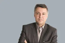 نخستین مقاله دکتر محمدفاضلی پس از اخراجش از دانشگاه | بازیگران سیاسی، در دانشگاهها نفوذ دارند