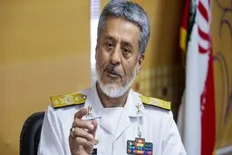 دریادار سیاری: وحدت و مودت میان ارتش و سپاه ناگسستنی است