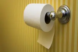 علت تغییر رنگ ادرار چیست؟