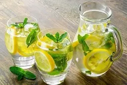 برای روزهای گرم شربت بیدمشک خانگی درست کن | دستور تهیه شربت بیدمشک خانگی؛ خوش طعم ترین نوشیدنی سنتی ایرانی