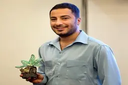 پوشش عجیب نوید محمدزاده +عکس