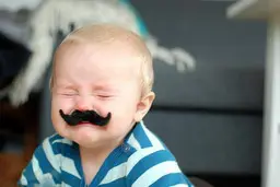 تولد نوزاد آخرالزمانی | این نوزاد با ریش و سبیل متولد شد | عکسهای شوکه کننده 