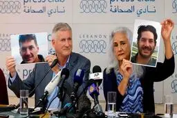 وال استریت ژورنال  |  دیدار مخفیانه یک مقام ارشد کاخ سفید با دولت بشار اسد برای آزادی دو گروگان آمریکایی 