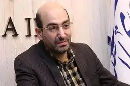 کاشت هلو مهم‌تر است یا فرونشست اصفهان و آب آشامیدنی یزد؟ | پدیده جنگ آب در آینده برای کل استان‌ها مشکل ایجاد می‌کند |  ما خودمان حق‌آبه فلات مرکزی ایران رعایت نمی‌کنیم؛ چه انتظاری داریم که طالبان این‌ها را رعایت کند؟