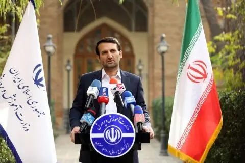 تغییر ساعت مدارس بر اساس تقاضای والدین شاغل بود |  امتحانات دانش‌آموزان قبل از ساعت ۱۳ برگزار می‌شود