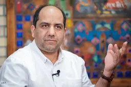 اجازه ندادند فارغ‌التحصیل دانشگاه پرینستون در شریف تدریس کند |  از او یک عکس پیدا کرده بودند که با چند دختر و پسر در آمریکا کافه رفته بود