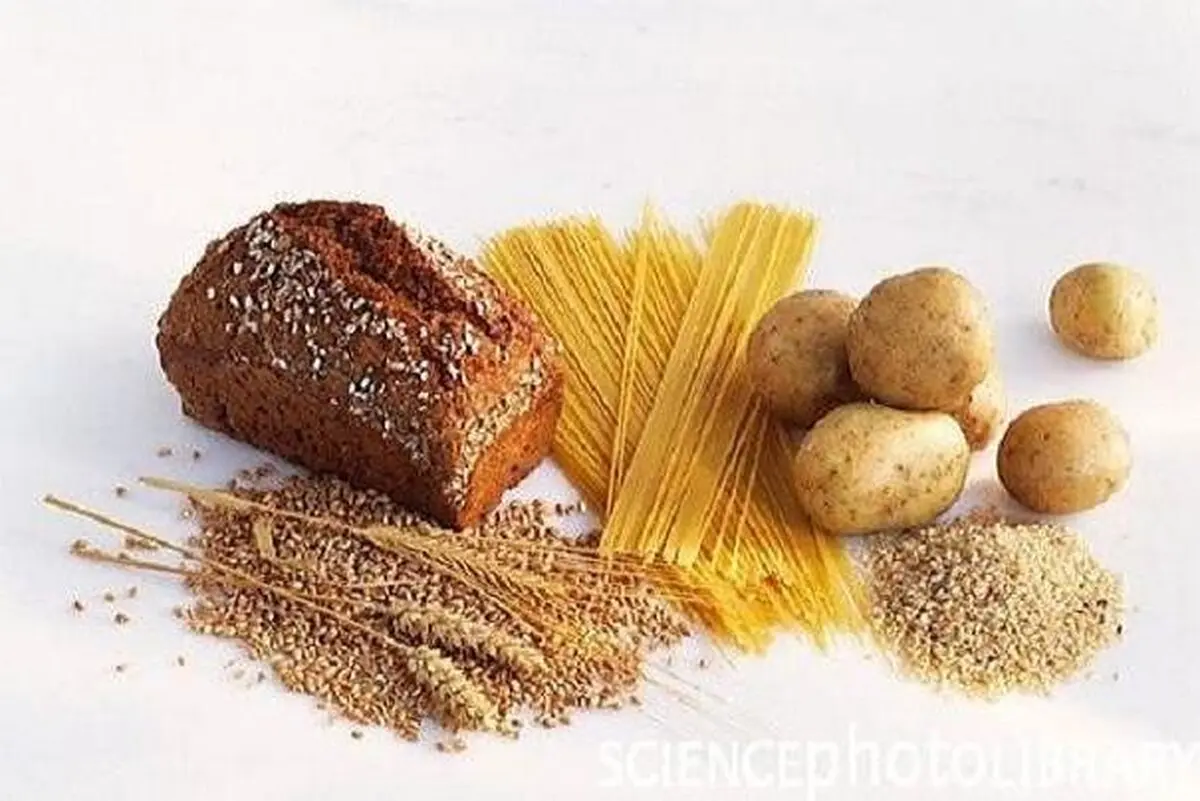فایده پرهیز از مصرف کربوهیدرات ها برای حفظ سلامت چشم در سالمندی