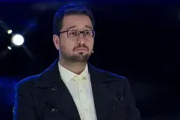 داور برنامه «عصر جدید» در کانون حاشیه‌ای جدید قرار گرفت +عکس