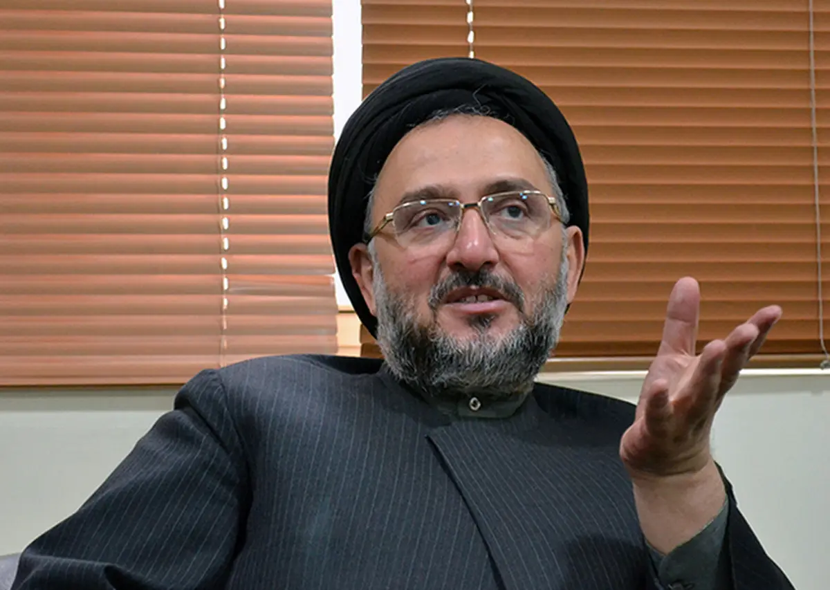 ابطحی: پس از ۱۱ سال کروبی را دیدم | به برادران بالا گفتم الان در مجموعه‌ی یک دست، اگر یک روز صبح بساط حصر را جمع کنید و بروید، هیچ اتفاقی نمی‌افتد