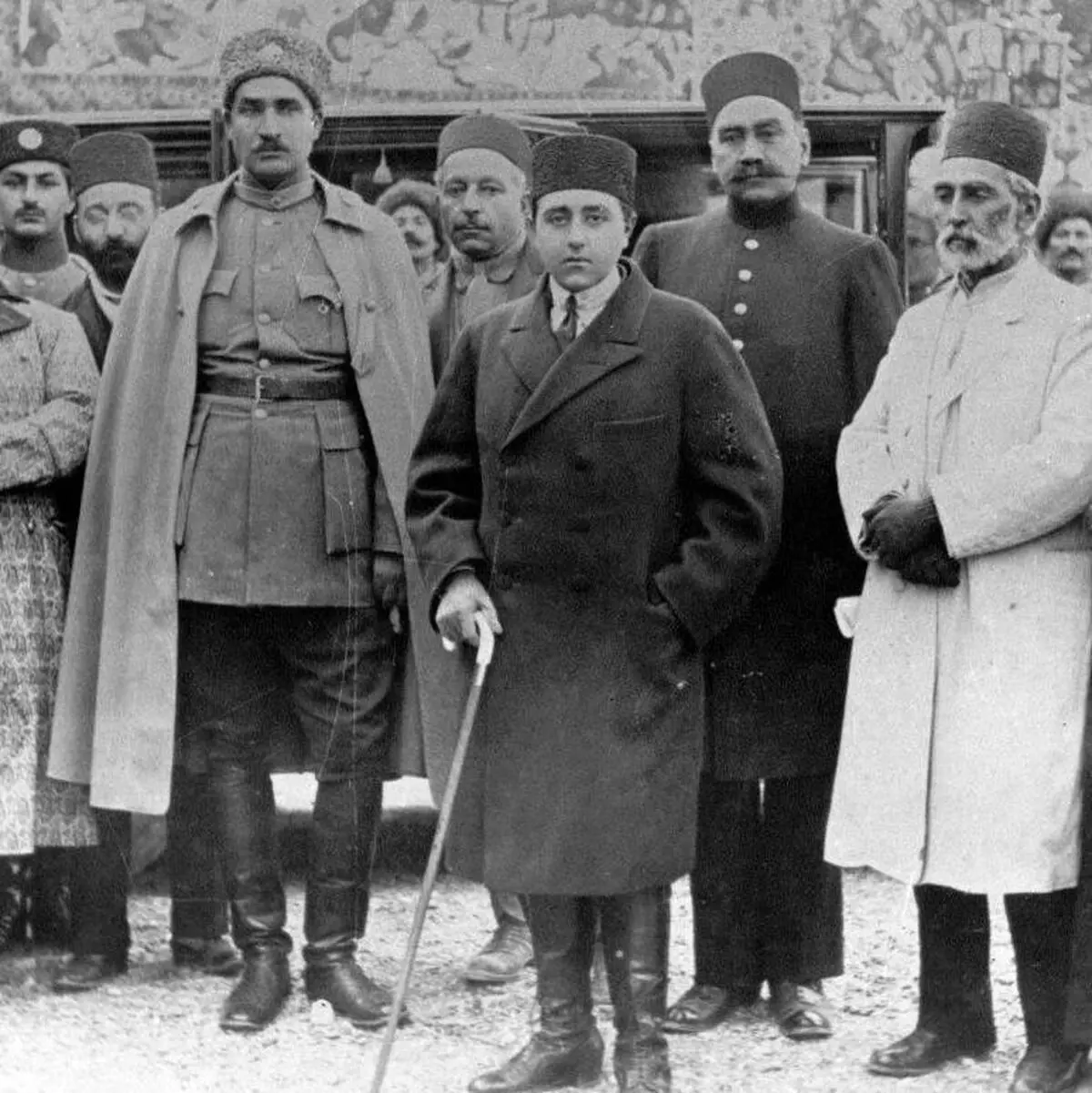 نودمین سالگرد درگذشت احمد شاه قاجار؛