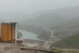 تناقض بین حرف های معاون رئیسی برای آبگیری سد چمشیر | در عین تکذیب کردن در حال اجرا  هستند!