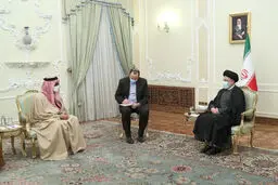 اهداف و پیامدهای  سفر اخیر طحون بن‌ زاید به ایران