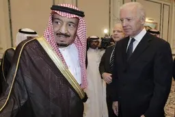 انتقاد تند رسانه نزدیک به عربستان سعودی از بایدن: او موضع نرمی را در قبال ایران اتخاذ کرده 