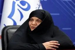 در مدارس با کسانی که از مسائل جنسی صحبت می‌کنند برخورد شود 