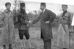 عکس قدیمی از میرزا کوچک خان جنگلی| تصویری دیده نشده از میرزا کوچک خان جنگلی