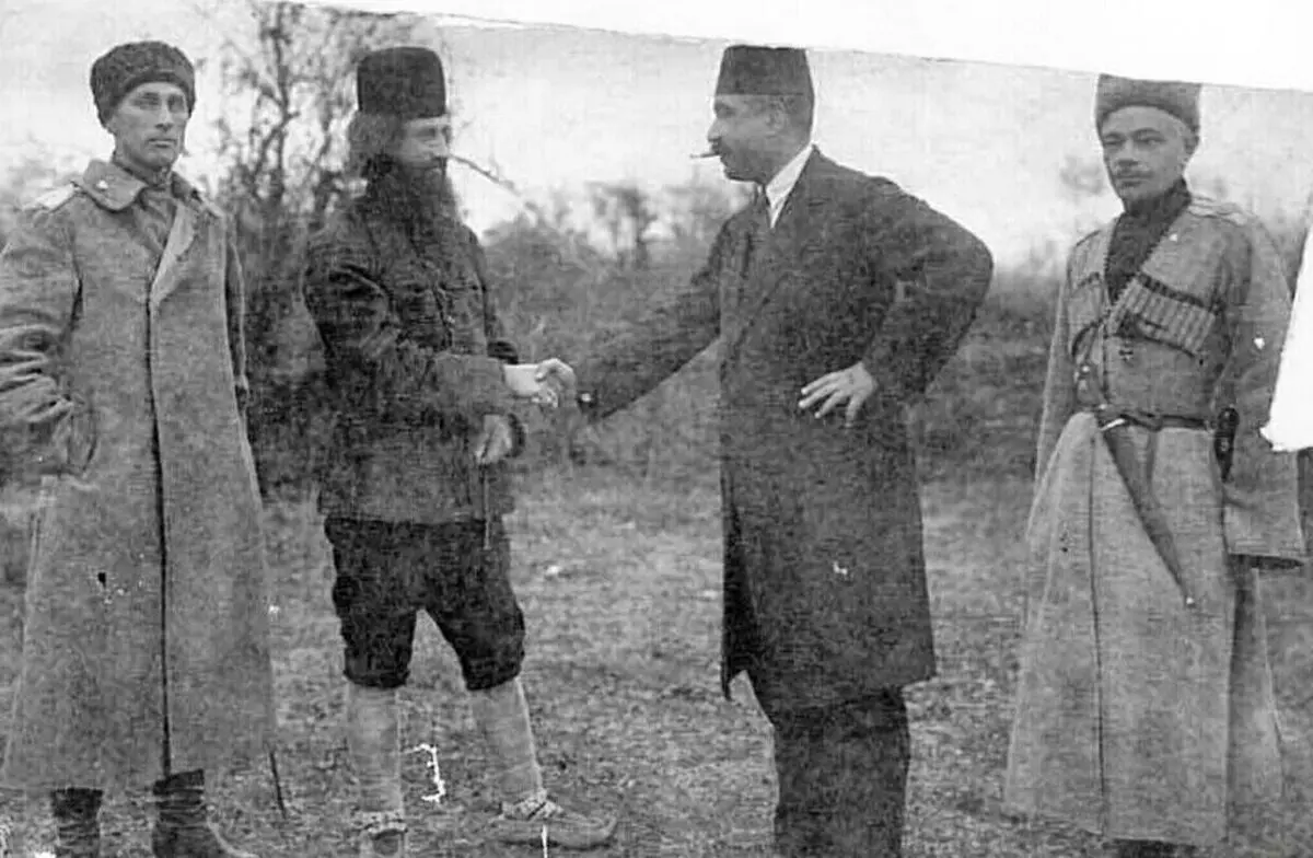 عکس قدیمی از میرزا کوچک خان جنگلی| تصویری دیده نشده از میرزا کوچک خان جنگلی