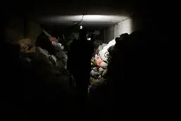 کشف ۵ هزار متر تونل غیرمجاز زیر بازار تهران | هشدار درباره خطر فروریزش +ویدئو