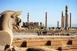 هشدار درباره تخت‌جمشید با  انتشار یک عکس + تصویر