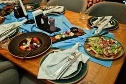 آداب پذیرایی از مهمان 