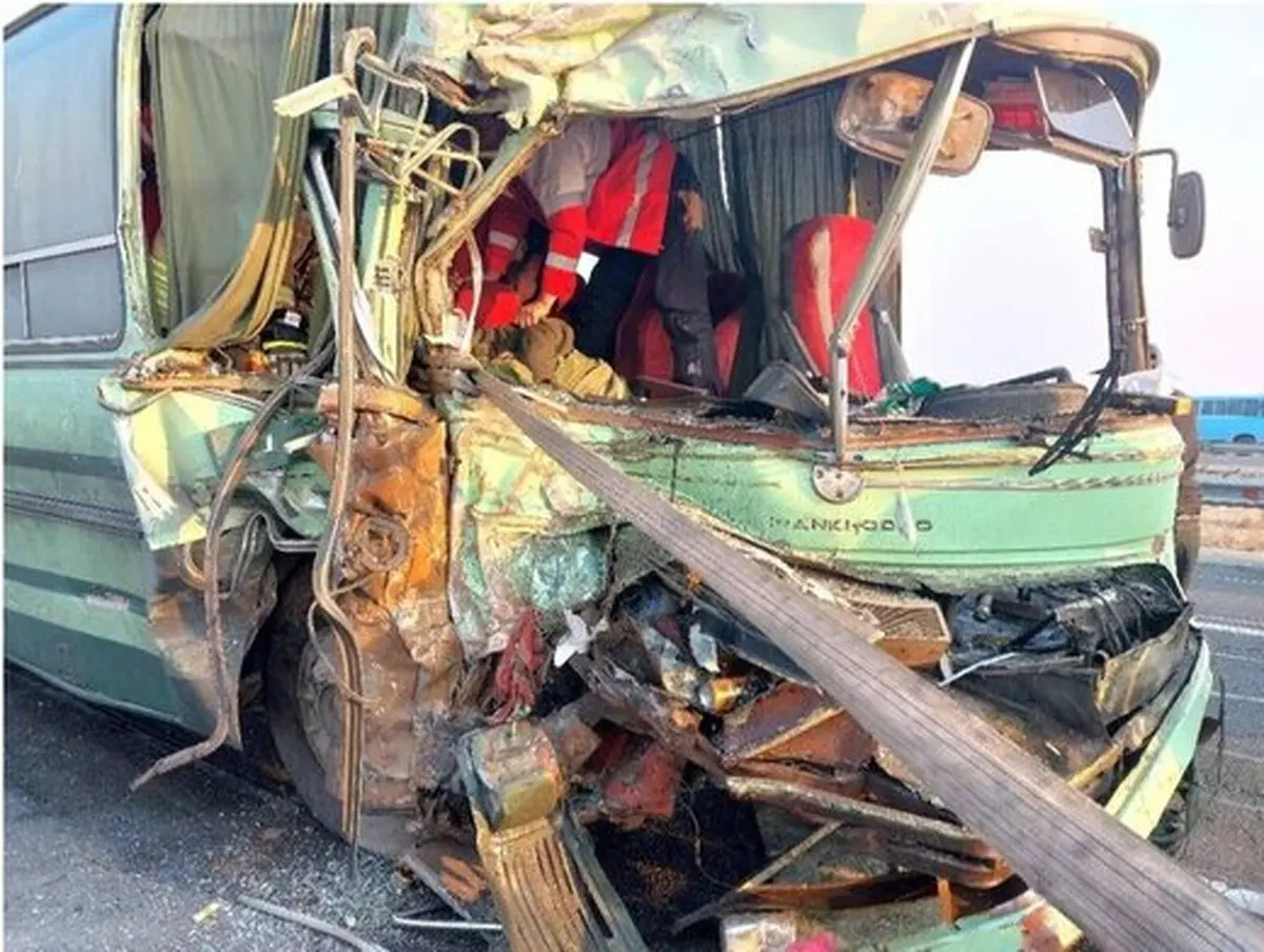 دو اتوبوس در نزدیکی فرودگاه امام خمینی چپ کردند! | ۱ کشته و 48 مصدوم به جا گذاشت