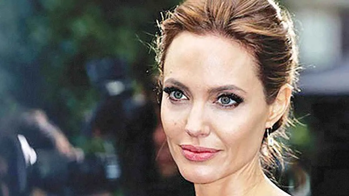 سوپرایز آنجلینا جولی در بحبوحه جنگ اوکراین +ویدئو