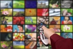 صدا و سیما اعلام کرد: «دورهمی» مهران مدیری اول، «فوتبال ۱۲۰» فردوسی‌پور، دهم 