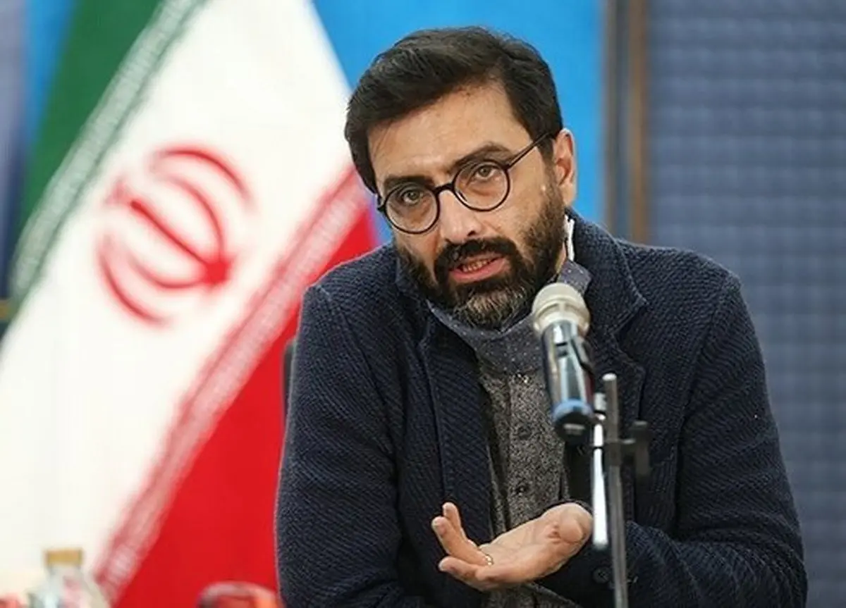 امین زندگانی در نقش دکتر نون