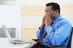 خستگیِ طولانی مدت؛ یکی از علائمِ ابتلای خفیف کرونا | عوارض جانبی کروناویروس