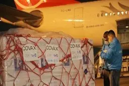 ورود نخستین محموله واکسن آسترازنکا اهدایی بلغارستان به ایران