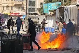 حمله هوایی دوباره در غزه | بیمارستان شفا در غزه مورد هدف حمله قرار گرفت