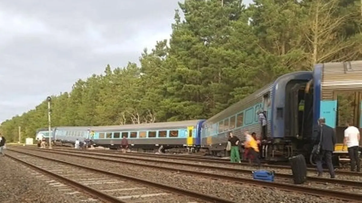 
خروج قطار از ریل در استرالیا ۲ کشته و ۱۲ زخمی داشت
