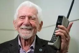 استفاده از موبایل در زیر پوست تا چند سال آینده! | این تراشه به راحتی از زیر پوست قابل استفاده میشه!