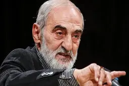 حسین شریعتمداری: دشمن متوهم نشود که می تواند «لپ‌تاپ» بگیرد و «تی‌تاپ» تحویل دهد! | شریعتمداری: پاسخ ایران برای حضور دوباره در برجام  کاملا روشن و منطقی است 