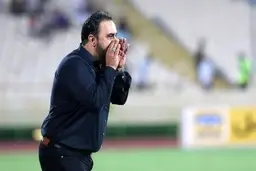 
خورشیدی: اسکوچیچ مربی بادانشی است
