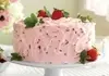 طرز تهیه کیک توت فرنگی | الان که فصله توت فرنگیه درست کن و لذت ببر +ویدئو