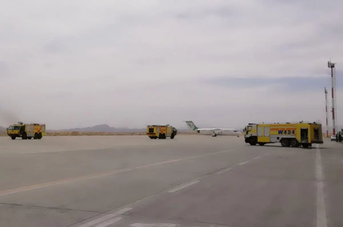 
 فرود اضطراری  |   هواپیمای «چابهار-مشهد» در فرودگاه زاهدان به زمین نشست. 
