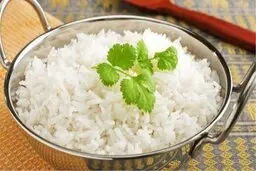 چگونه از مسمومیت ناشی از برنج مانده جلوگیری کنیم؟ |  برنج پخته را هرگز بیرون یخچال نگه ندارید، خطر مسمومیت شدید به همراه دارد!
