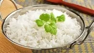 چگونه از مسمومیت ناشی از برنج مانده جلوگیری کنیم؟ |  برنج پخته را هرگز بیرون یخچال نگه ندارید، خطر مسمومیت شدید به همراه دارد!