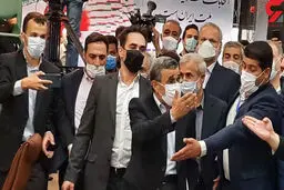 ‌احمدی نژاد مدعی شد ، لیبرال دموکرات است