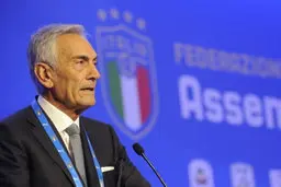 فدراسیون فوتبال ایتالیا: اگر بازیکنی مبتلا به کرونا شود، لیگ را تعطیل می‌کنیم