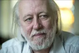 لاسلو کراسناهورکایی، نویسنده مجارستانی برنده نوبل ادبیات ۲۰۲۵ شد