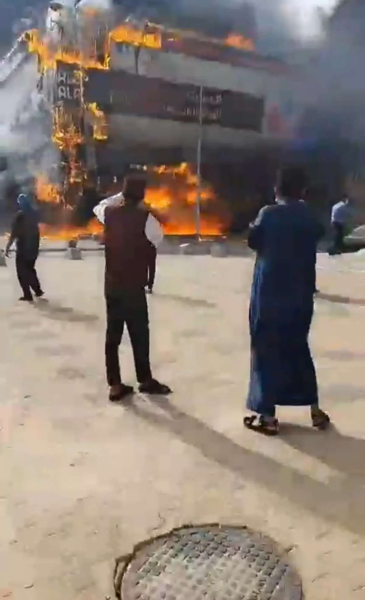 آتش‌سوزی مهیب در رستورانی در پایتخت عربستان سعودی + ویدئو