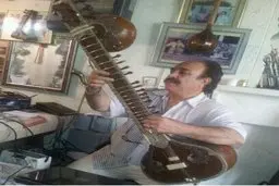 
کرونا  |  داریوش سالاری دار فانی را وداع گفت.
