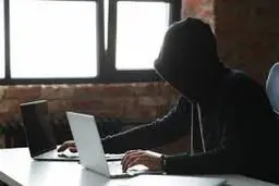  مراقب کلاهبرداران  با ترفند برنده شدن در قرعه کشی  باشید